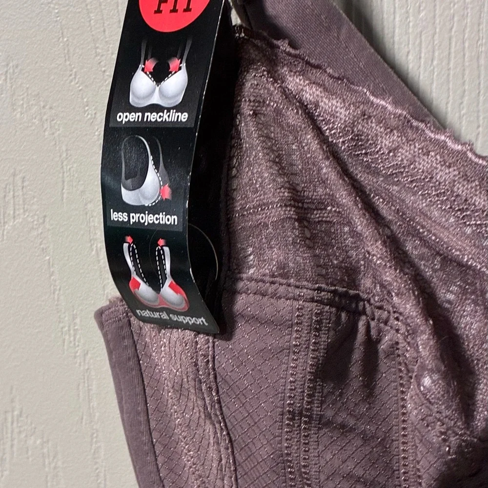 Lilyette Women's Underwire Bra - Mauve 34 DD $15 - Picture 3 of 3